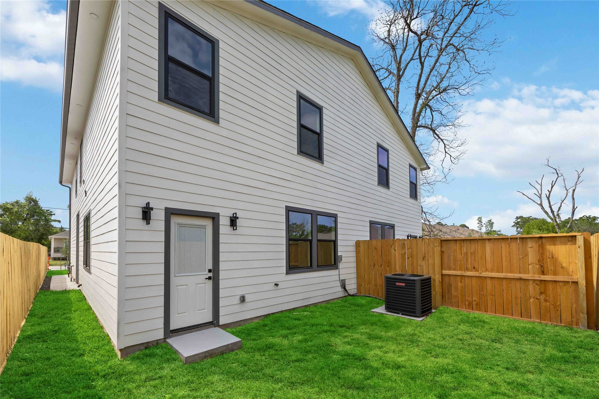 6610 Ezzard Charles Lane, #A/B, Houston, TX 77091 6610 Ezzard Charles Lane, #A/B, Houston, TX 77091