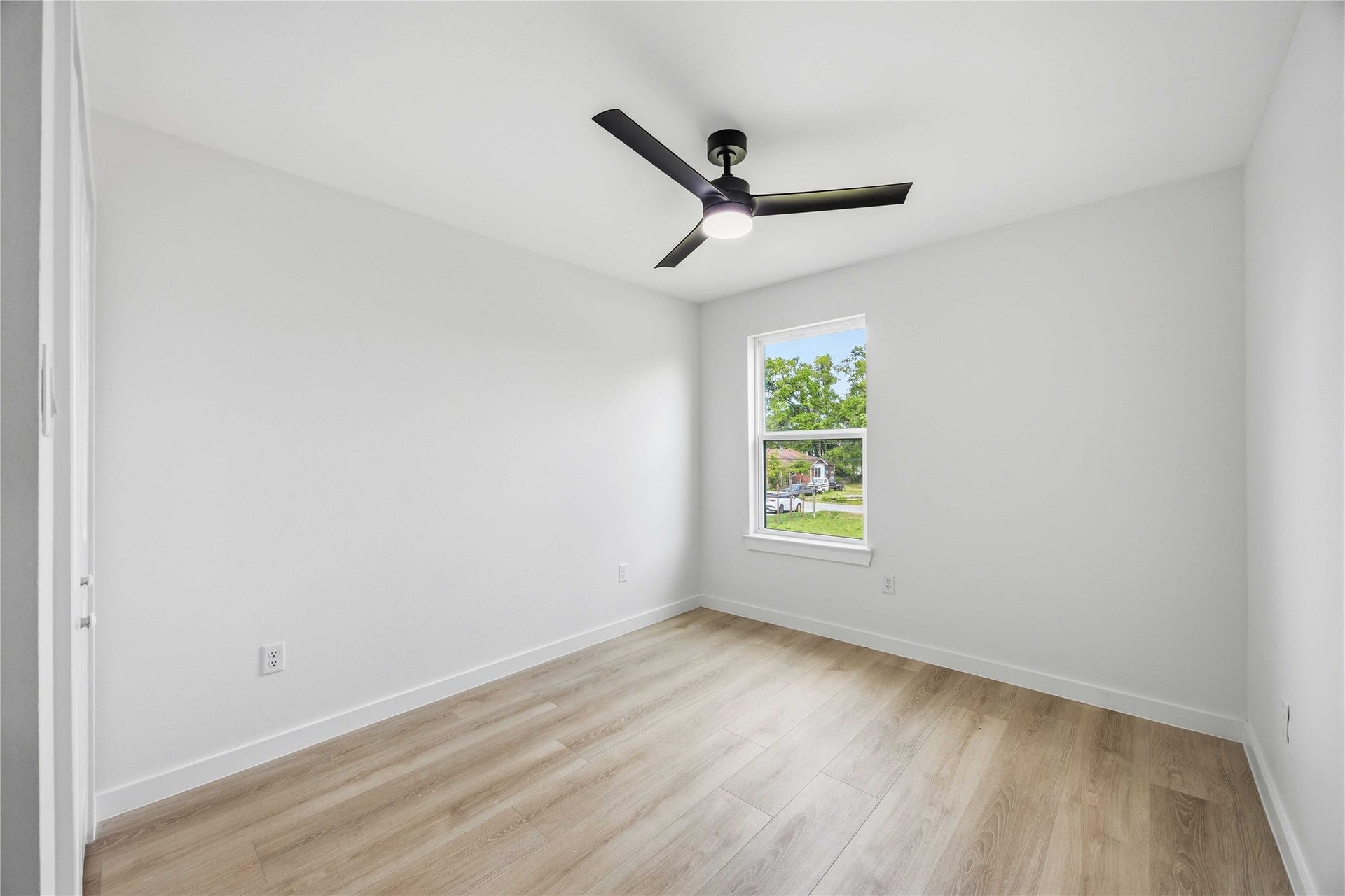 6610 Ezzard Charles Lane, #A/B, Houston, TX 77091 6610 Ezzard Charles Lane, #A/B, Houston, TX 77091