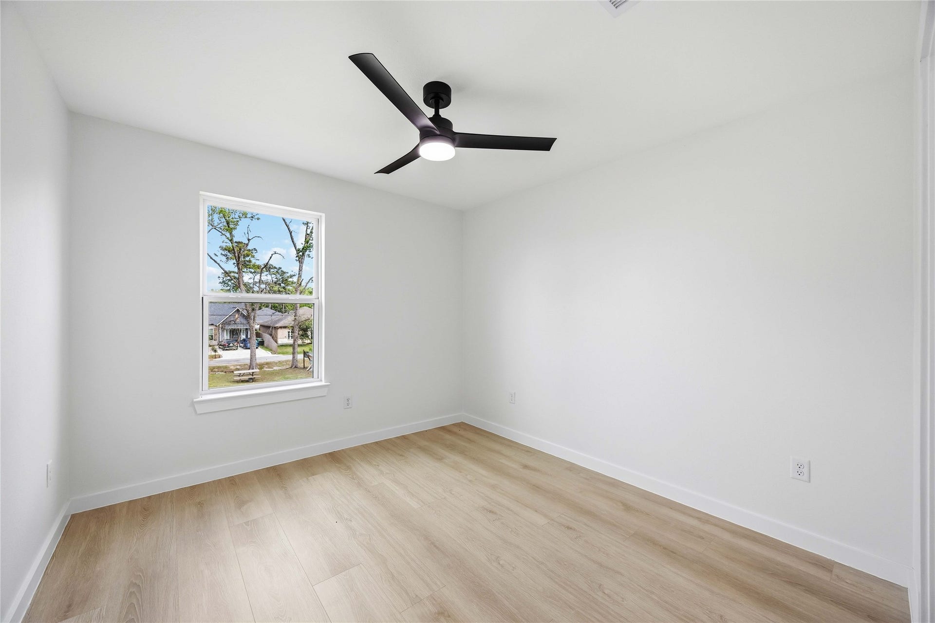 6610 Ezzard Charles Lane, #A/B, Houston, TX 77091 6610 Ezzard Charles Lane, #A/B, Houston, TX 77091