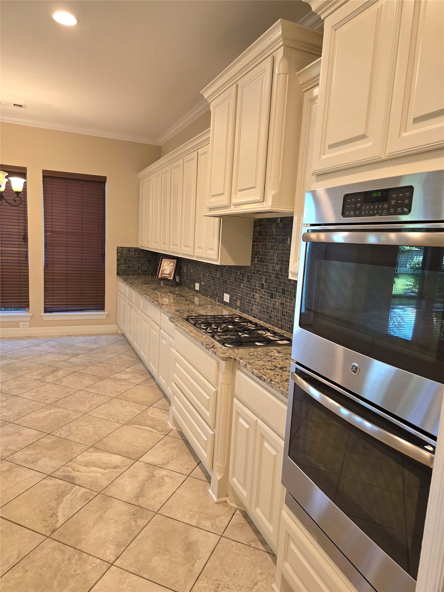 10 Val Delsa Court, Missouri City, TX 77459 10 Val Delsa Court, Missouri City, TX 77459