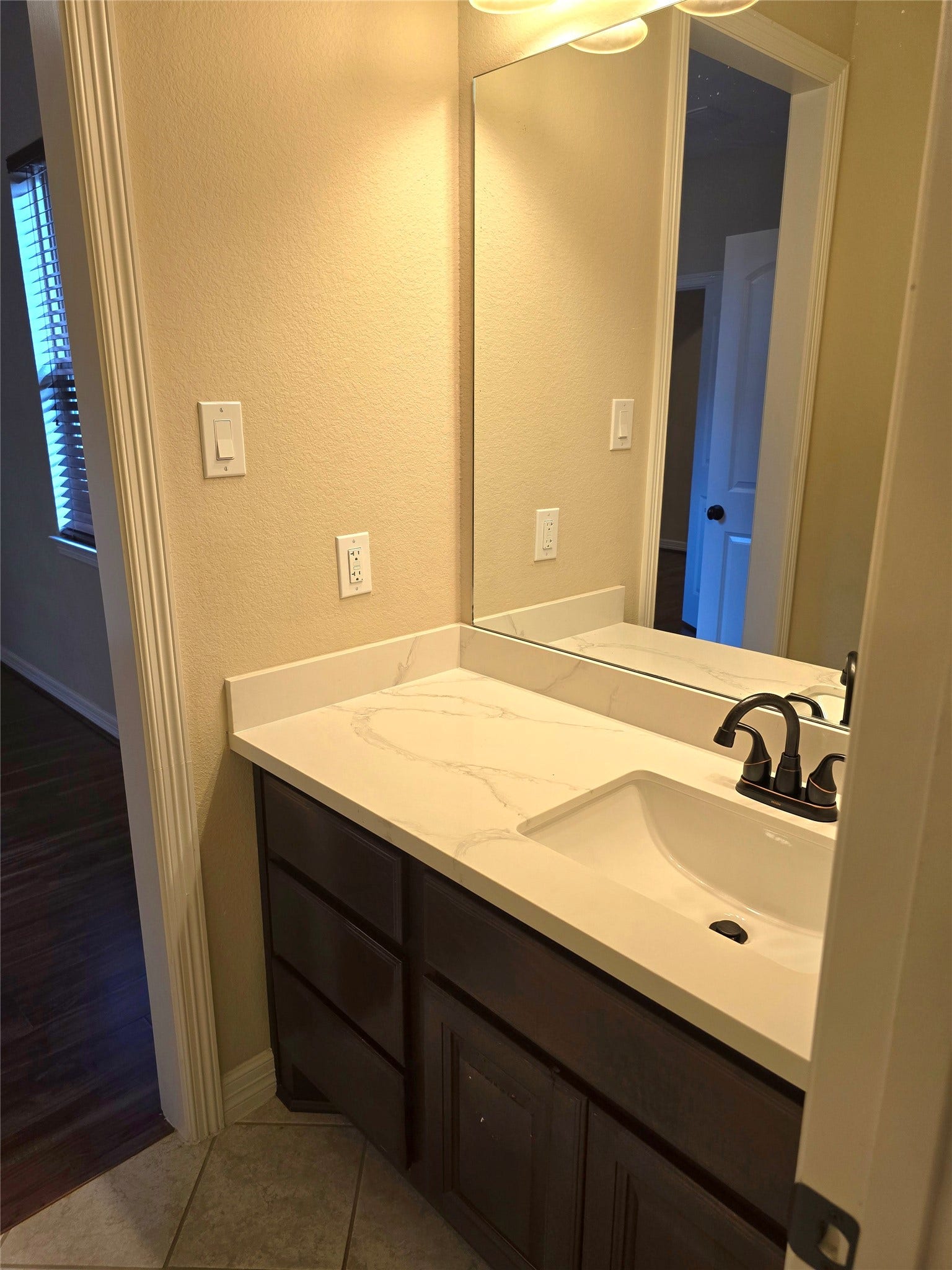 10 Val Delsa Court, Missouri City, TX 77459 10 Val Delsa Court, Missouri City, TX 77459