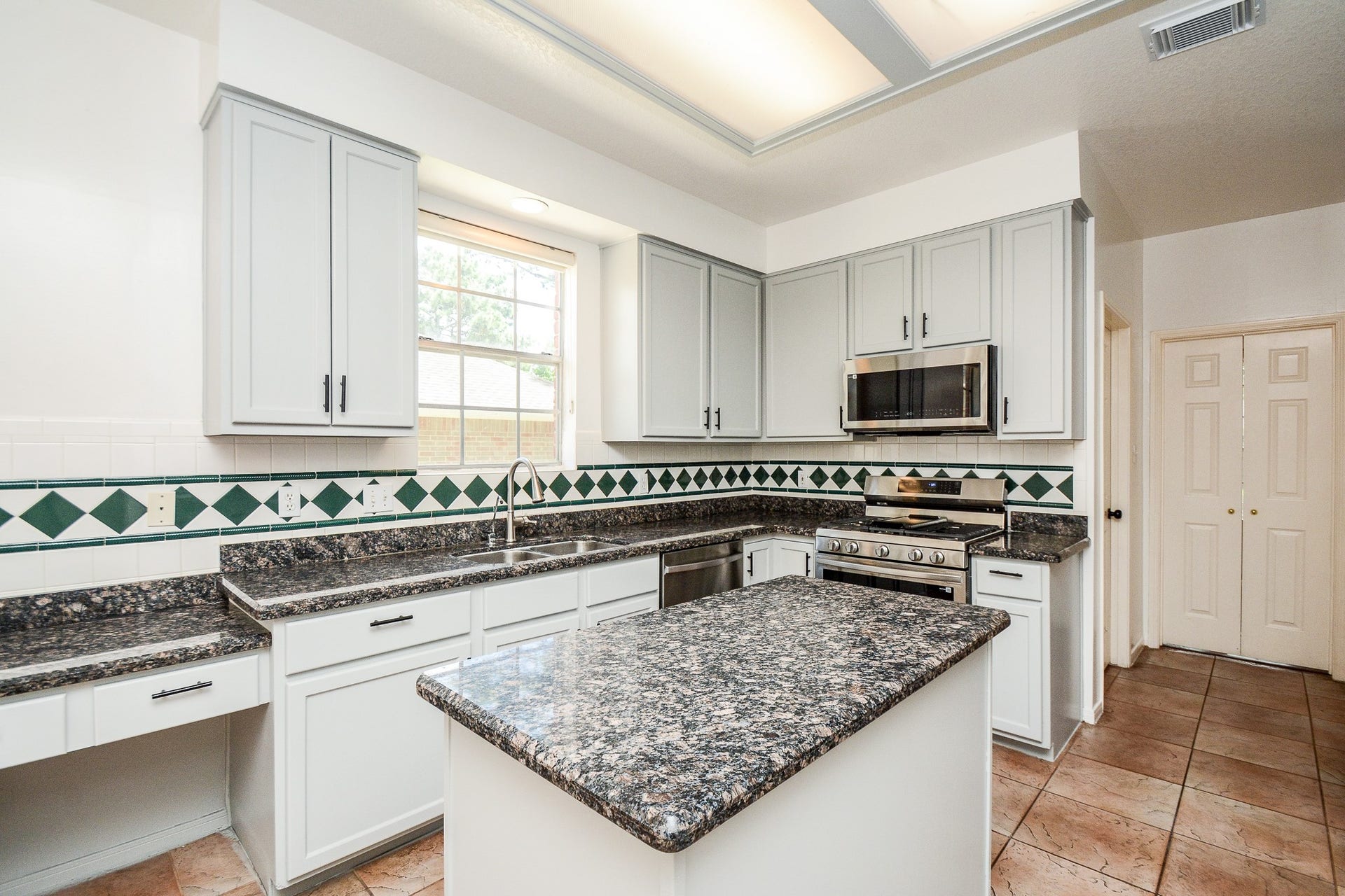 1402 Brook Grove Drive, Katy, TX 77450
