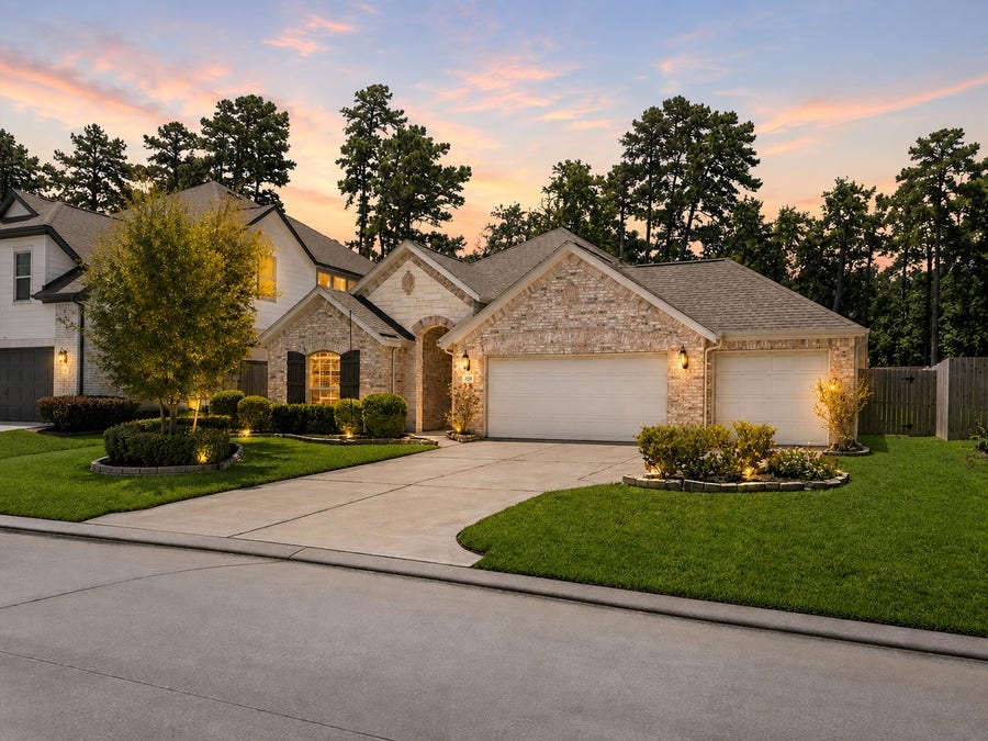 Property photo for 247 Scarlet Maple Way, Conroe, TX