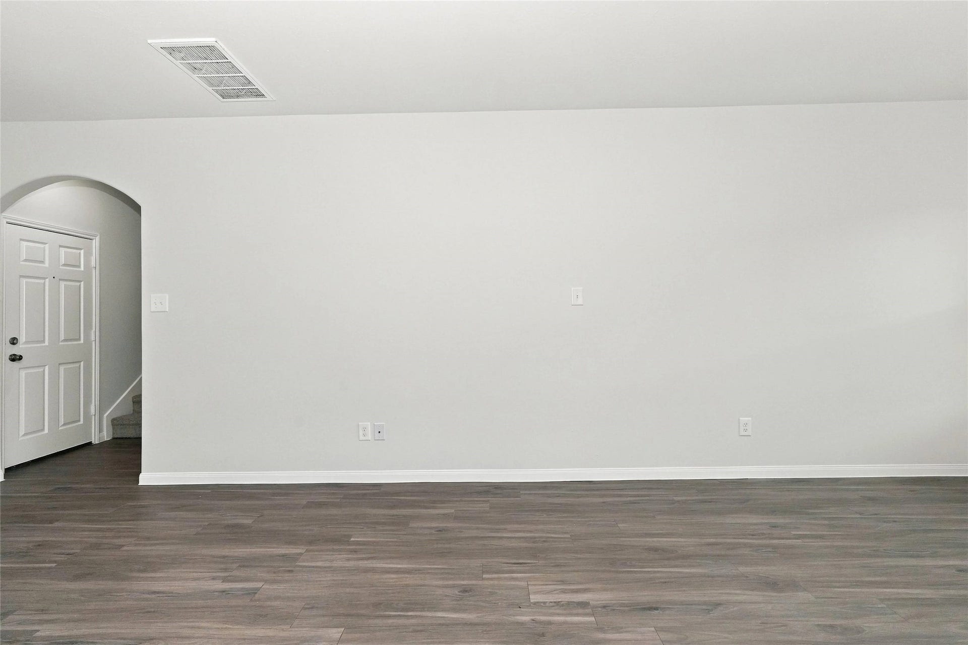 12326 Maura Lane, Houston, TX 77044 Photos may be representative of the floor plan and not the exact home. Finishes, layout, and features of the actual property for lease may vary.