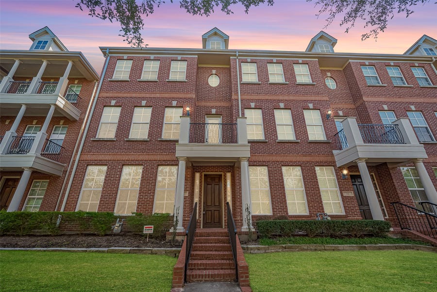 Property photo for 38 Islewood Boulevard, The Woodlands, TX