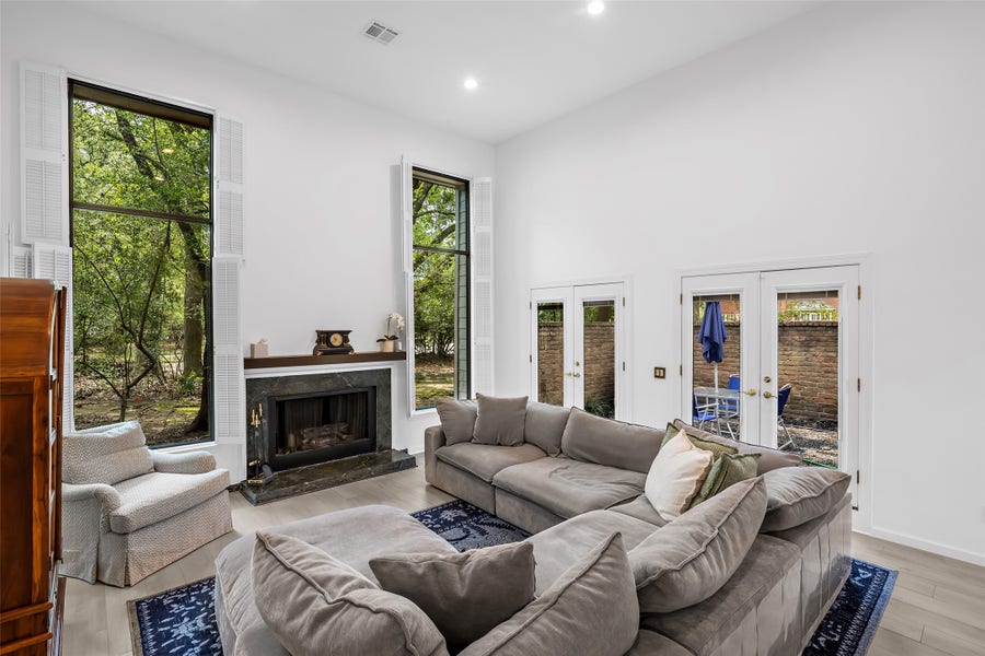 Property photo for 208 Sugarberry Circle, Houston, TX