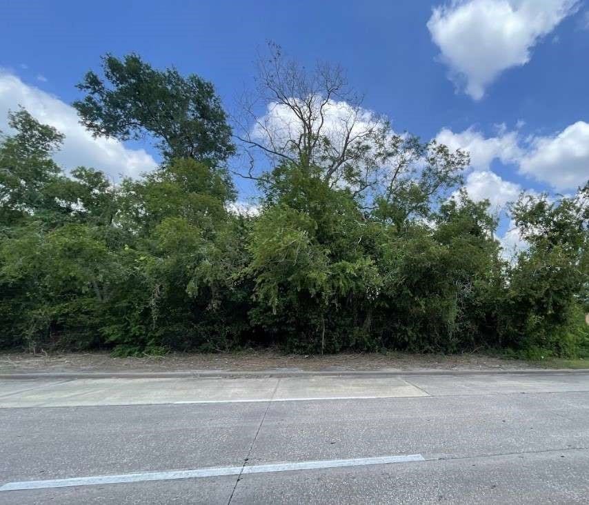 Property photo for 0 Decker DRIVE Drive, Baytown, TX