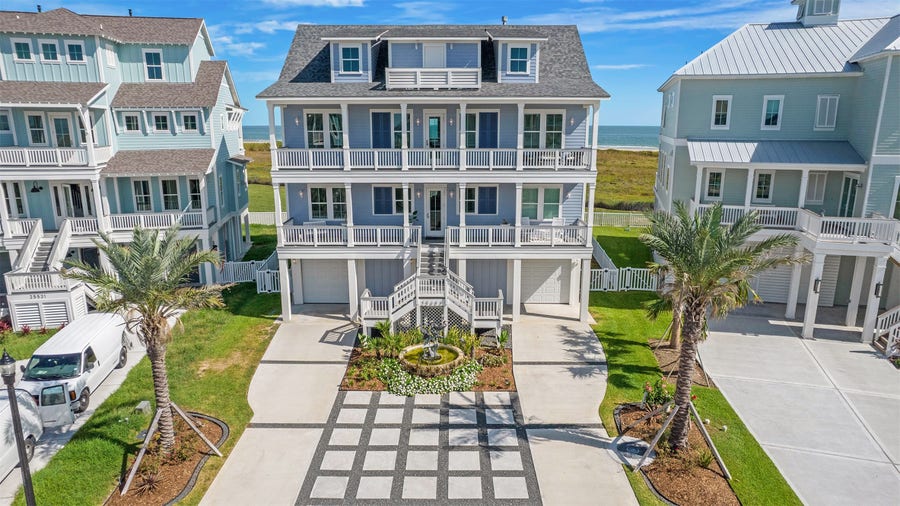 Property photo for 25603 Snowy Egret Drive, Galveston, TX