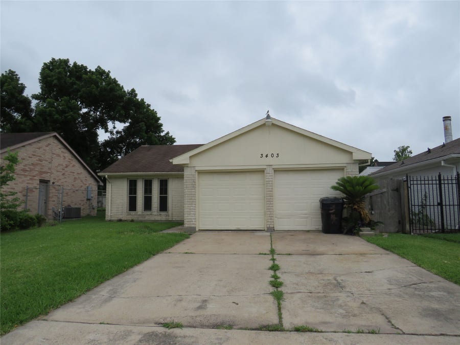 Property photo for 3403 Tidewater Drive, Houston, TX
