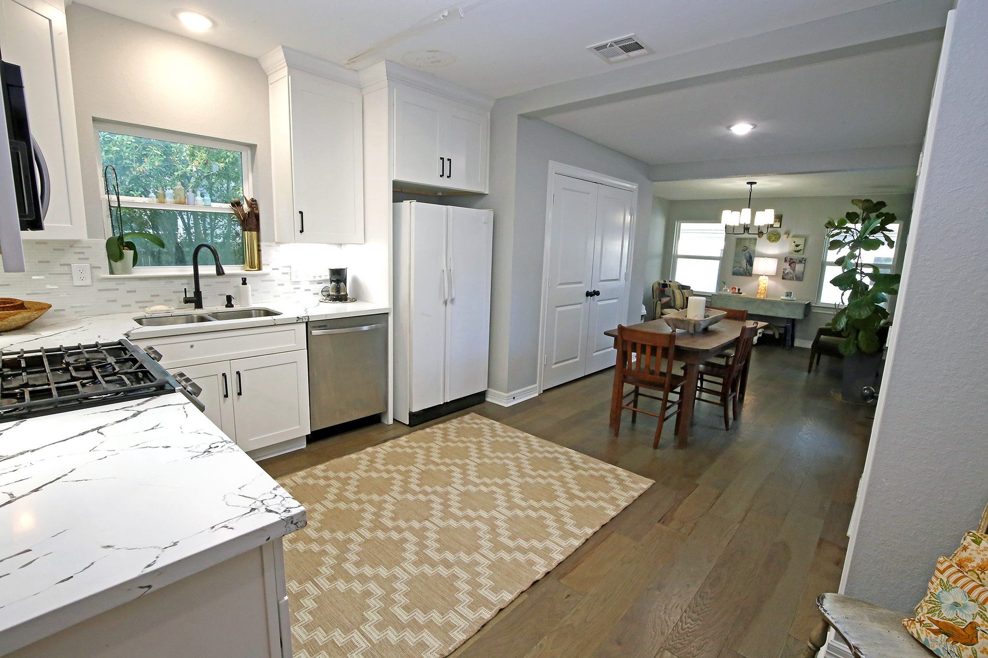 7101 2nd Street, Hitchcock, TX 77563 Another Shot of the Kitchen/Dining Room