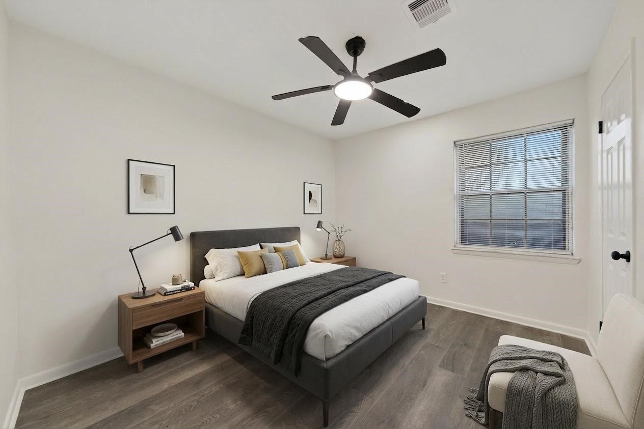 4119 Ebbtide Drive, Houston, TX 77045 Virtually staged bedroom 3