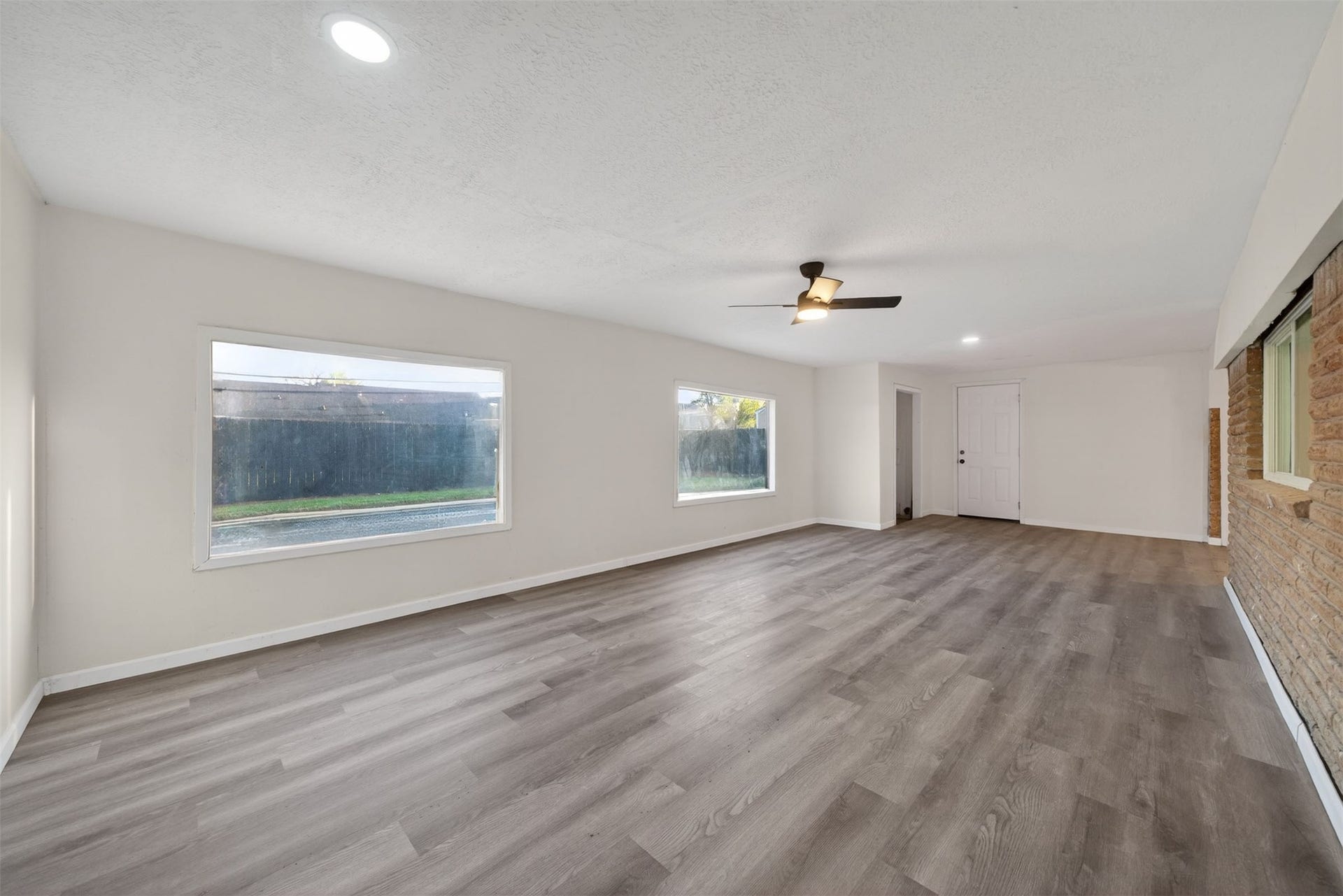 4119 Ebbtide Drive, Houston, TX 77045 4119 Ebbtide Drive, Houston, TX 77045