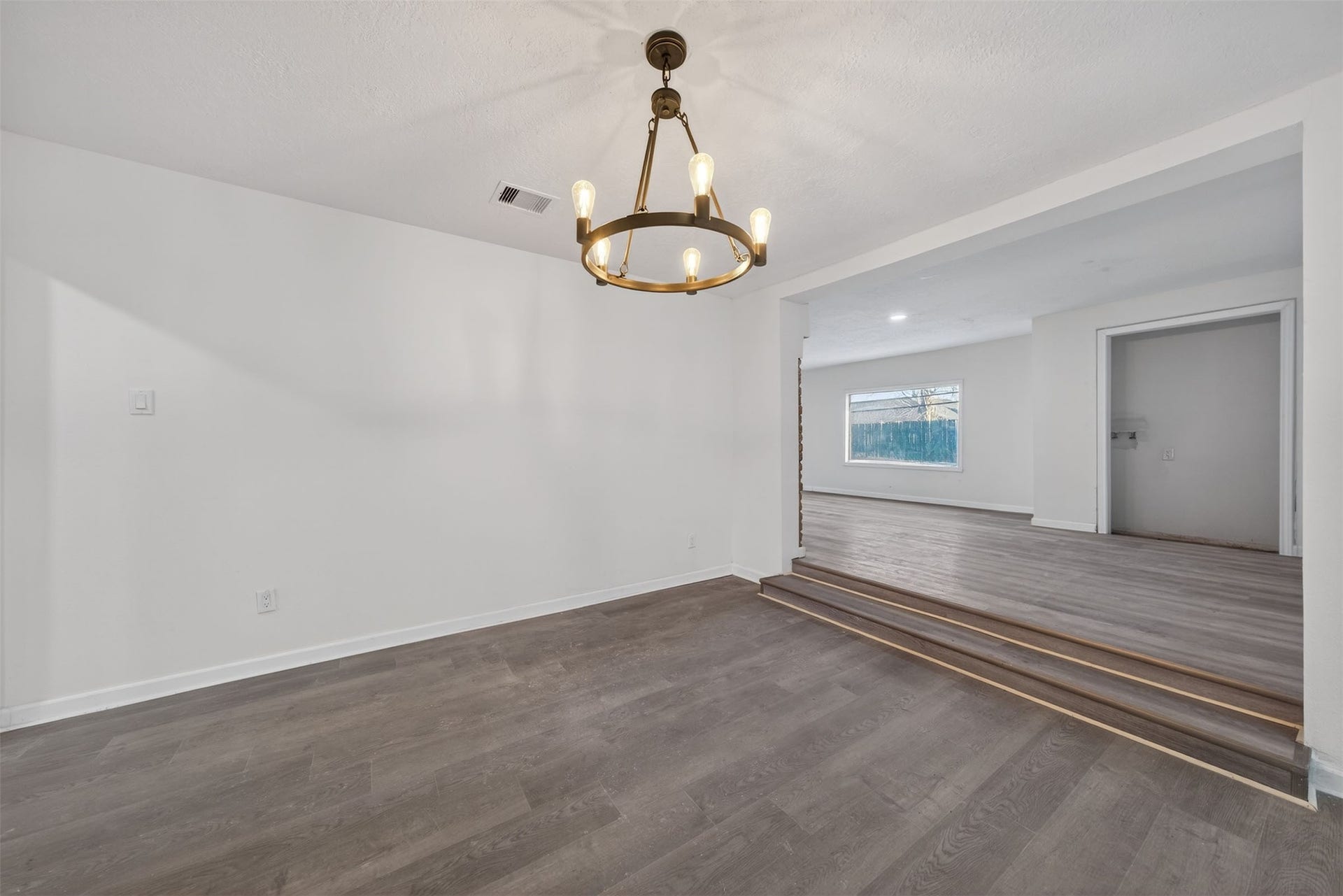 4119 Ebbtide Drive, Houston, TX 77045 4119 Ebbtide Drive, Houston, TX 77045