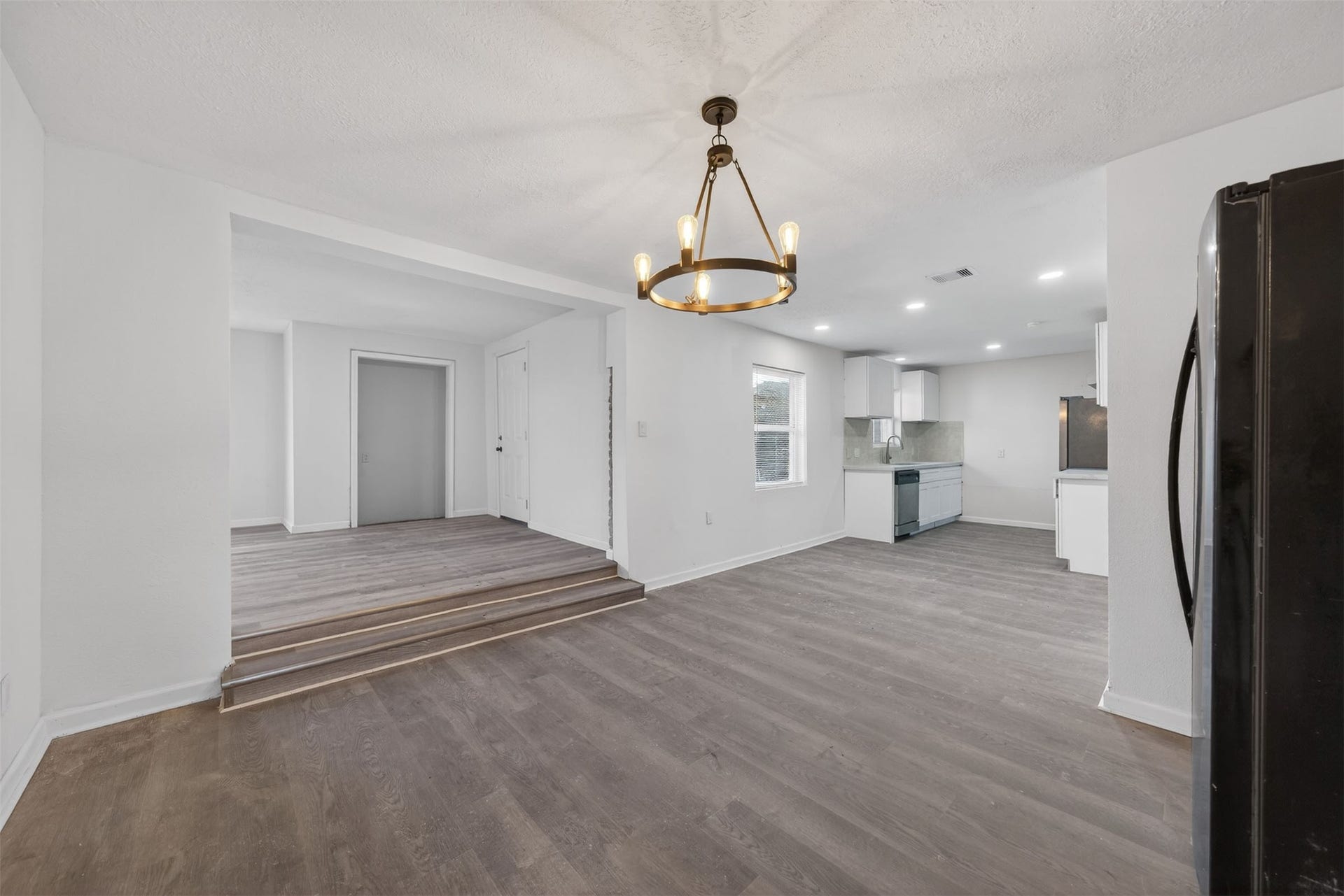 4119 Ebbtide Drive, Houston, TX 77045 4119 Ebbtide Drive, Houston, TX 77045