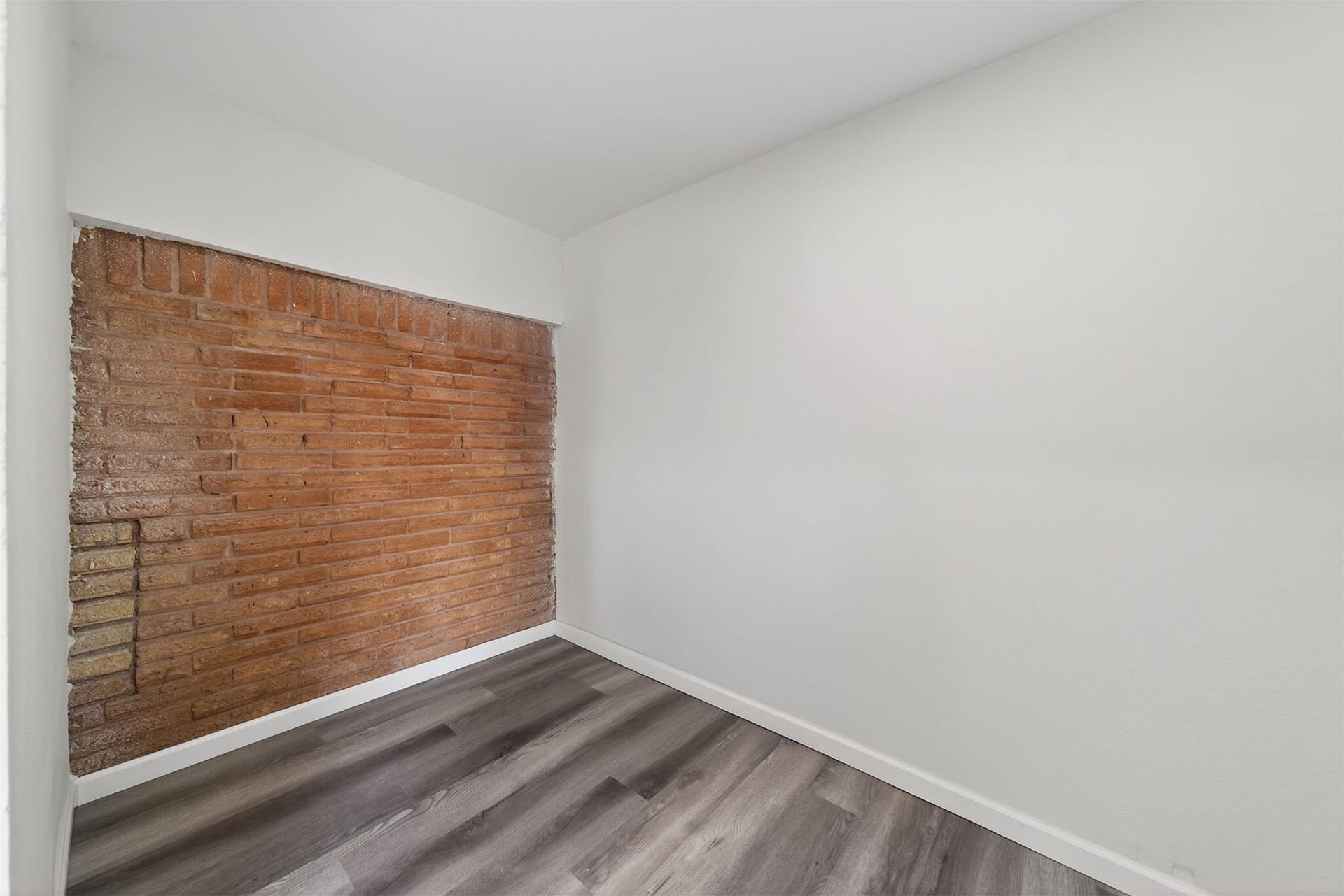 4119 Ebbtide Drive, Houston, TX 77045 4119 Ebbtide Drive, Houston, TX 77045