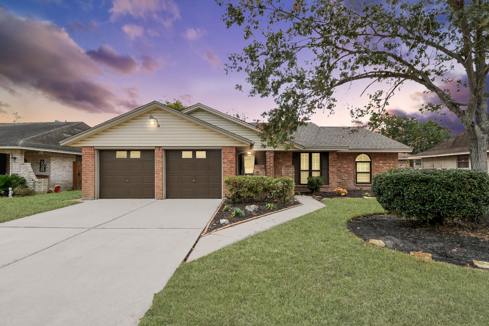 10411 Glenkirk Drive, Houston, TX 77089 10411 Glenkirk Drive, Houston, TX 77089