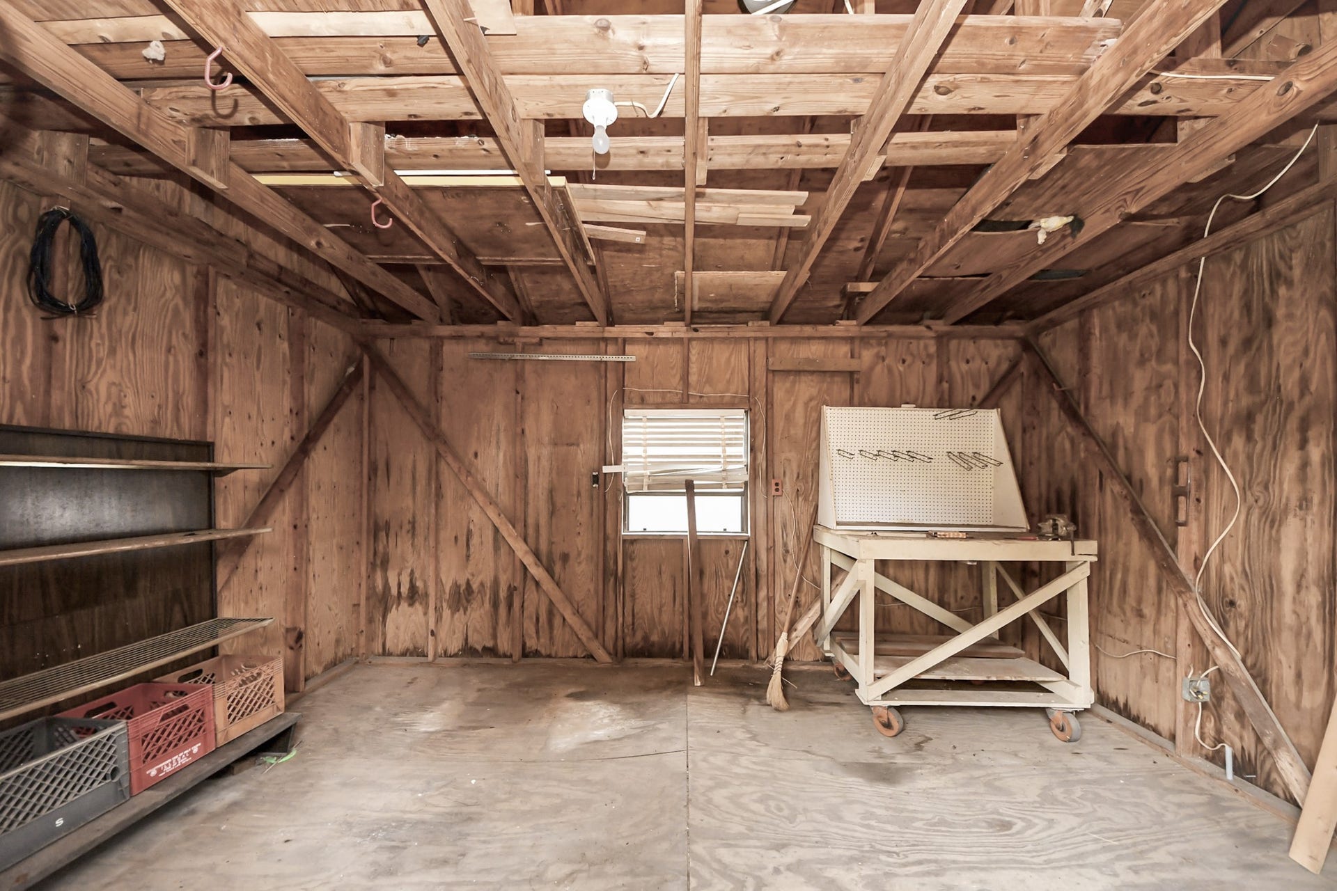 10411 Glenkirk Drive, Houston, TX 77089 Outdoor shed