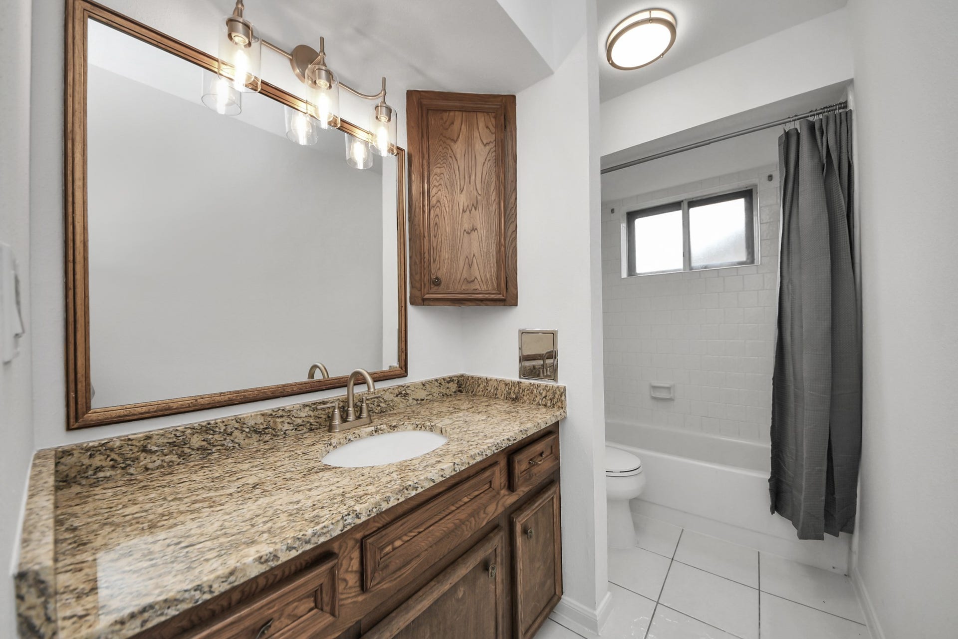 10411 Glenkirk Drive, Houston, TX 77089 10411 Glenkirk Drive, Houston, TX 77089