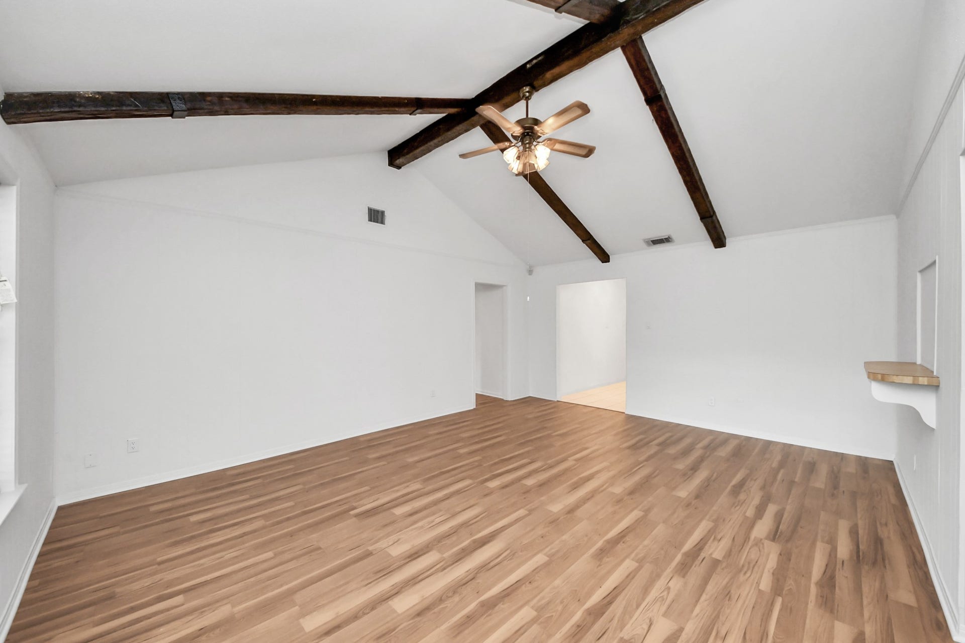 10411 Glenkirk Drive, Houston, TX 77089 10411 Glenkirk Drive, Houston, TX 77089