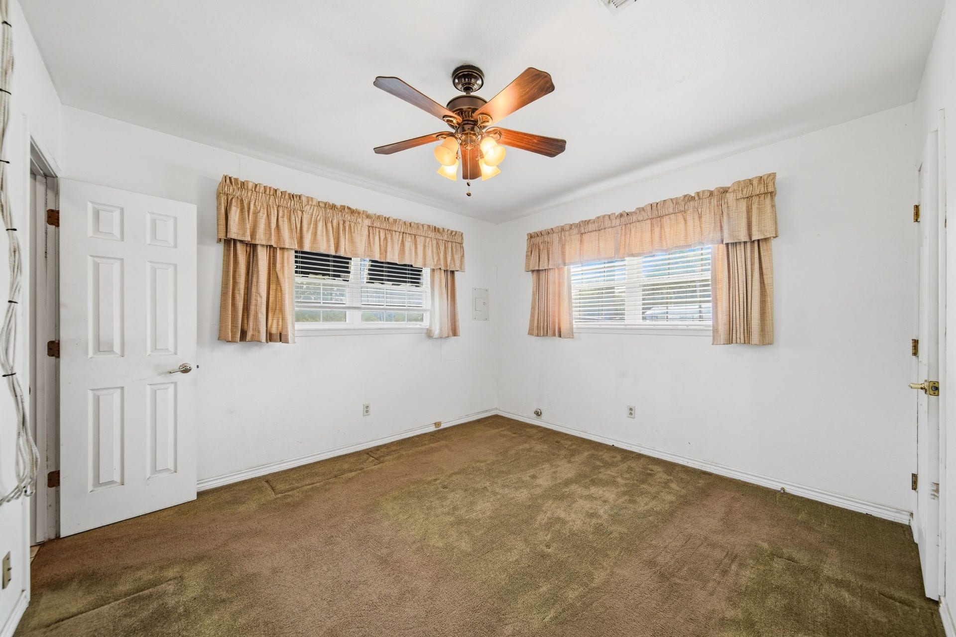 701 Crown Street, Galena Park, TX 77547 Primary Bedroom