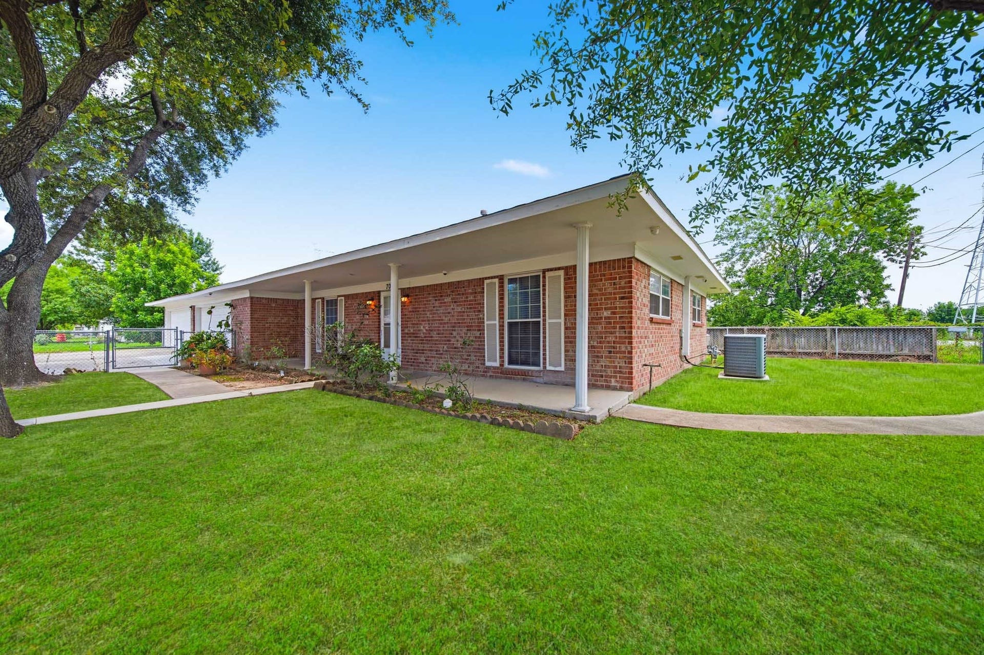 701 Crown Street, Galena Park, TX 77547 Corner Lot