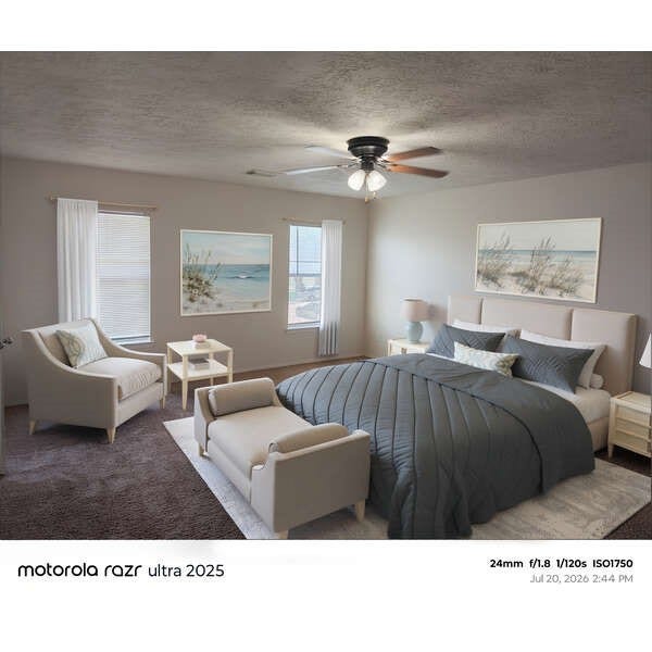 Main bedroom photos with bedroom set.