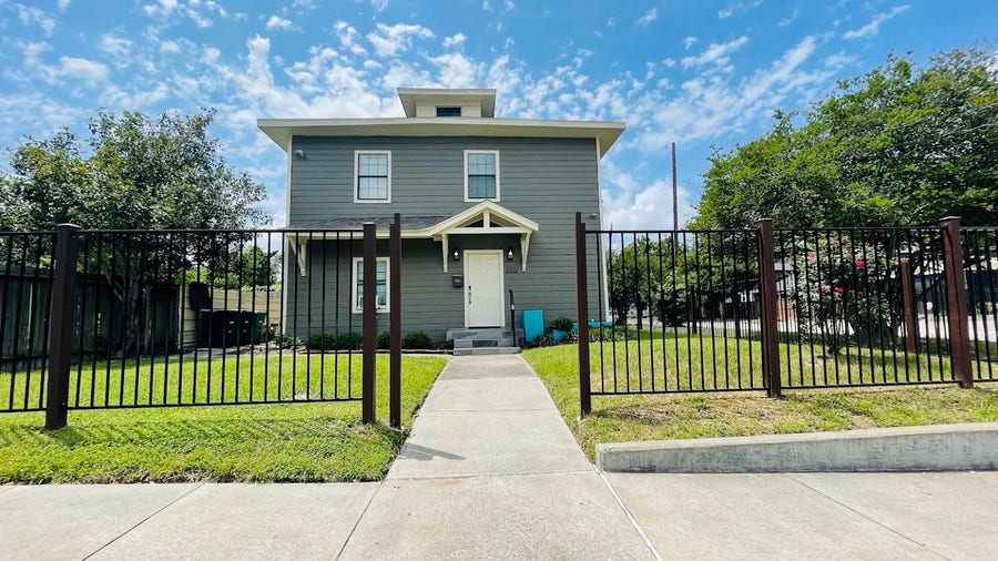 Property photo for 1502 Isabella Street, Houston, TX