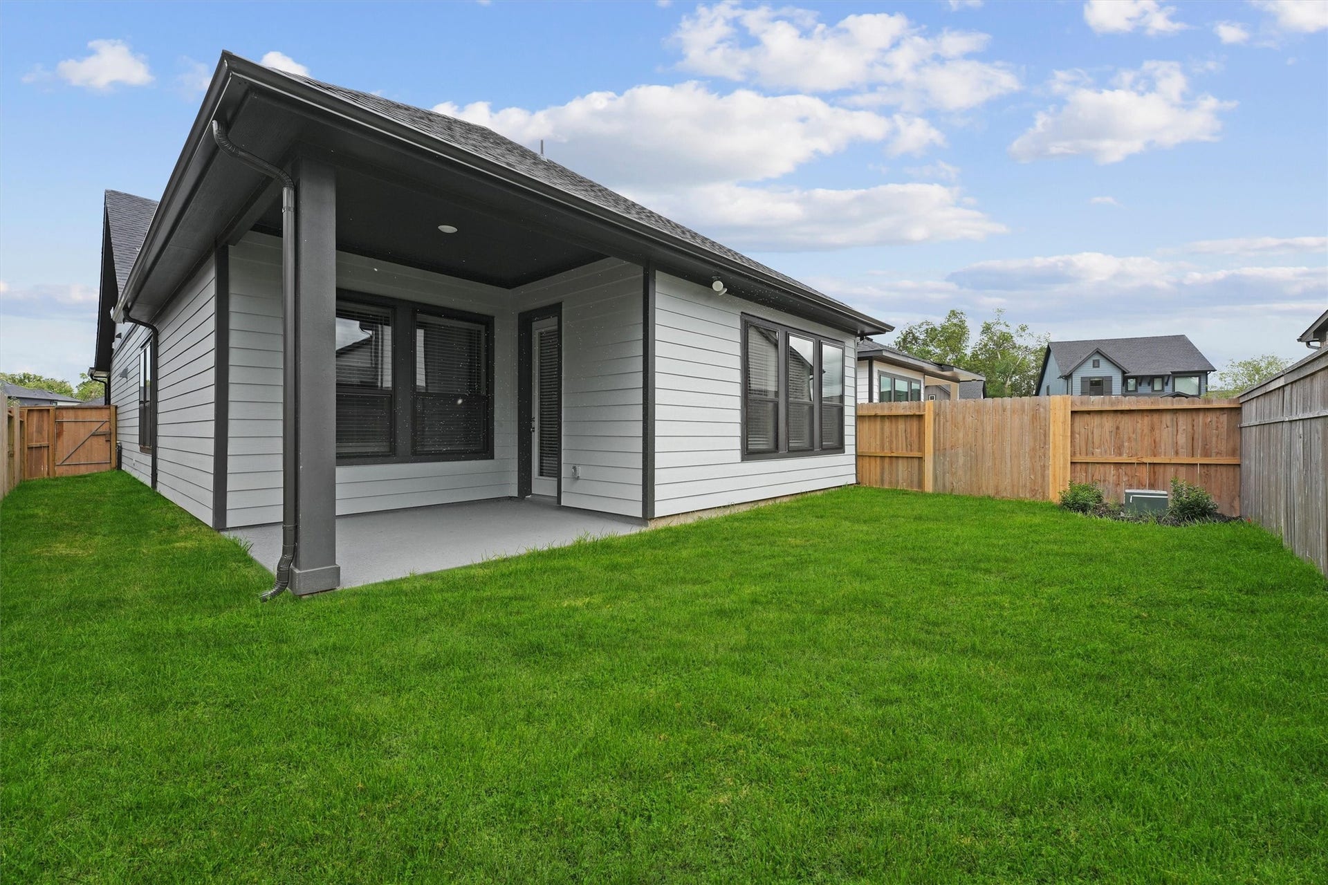 10622 William Park Drive, Missouri City, TX 77459 10622 William Park Drive, Missouri City, TX 77459