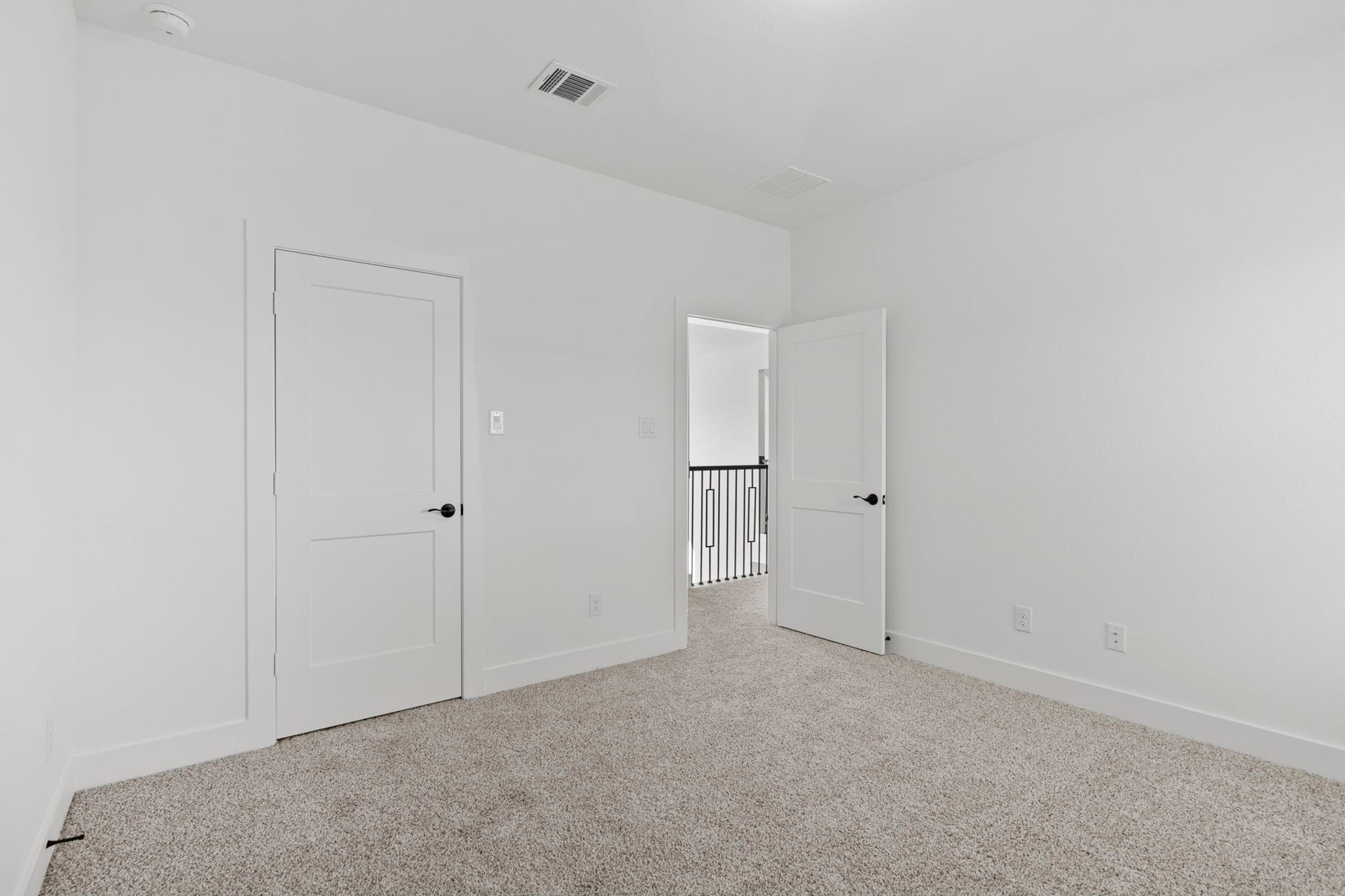 12126 Barkley Cove, Texas City, TX 77591 Photos are REPRESENTATIVE of the home /floor plan and are NOT of the actual home. Selections, features, and room options may vary.