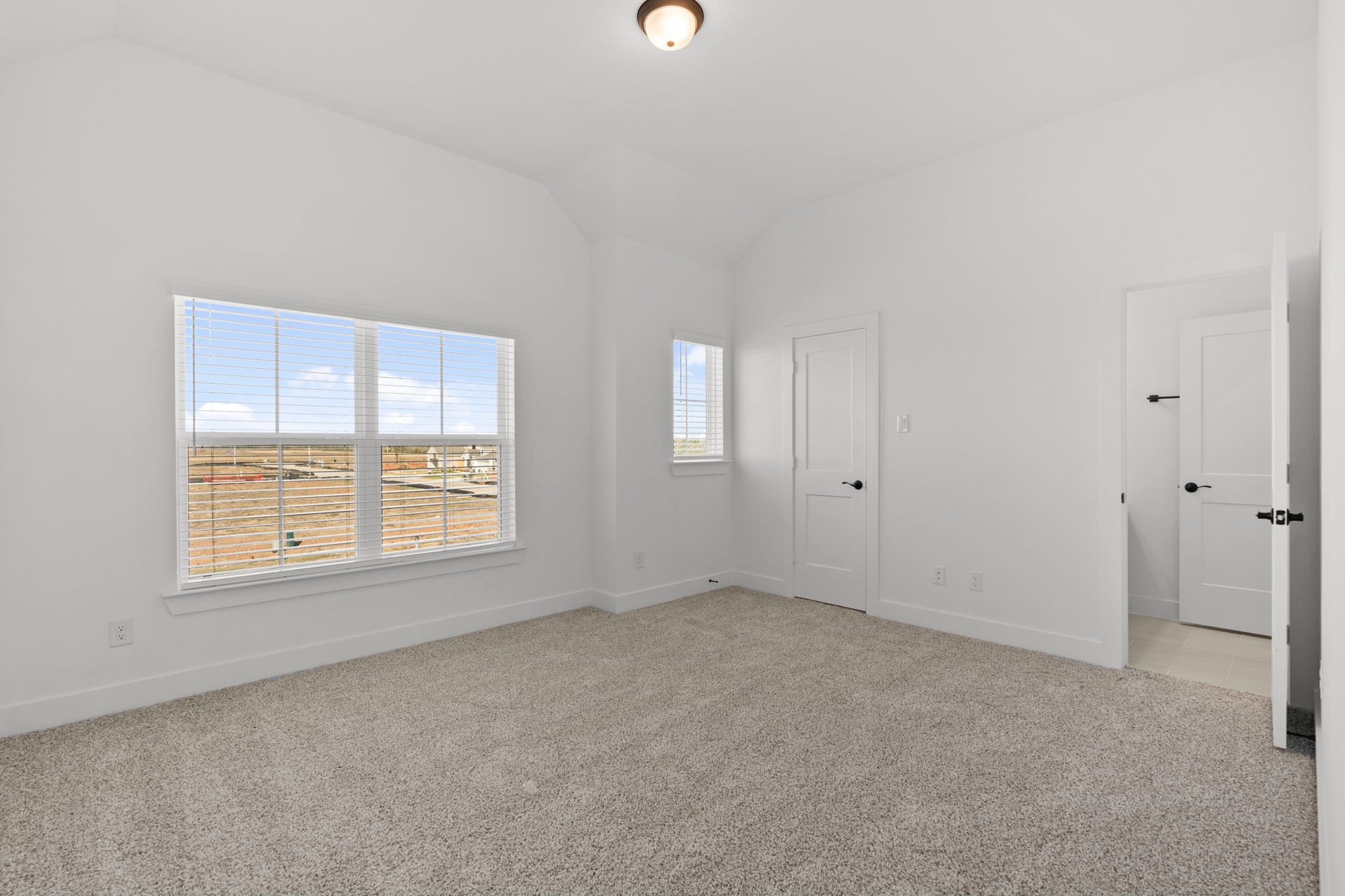 12126 Barkley Cove, Texas City, TX 77591 Photos are REPRESENTATIVE of the home /floor plan and are NOT of the actual home. Selections, features, and room options may vary.