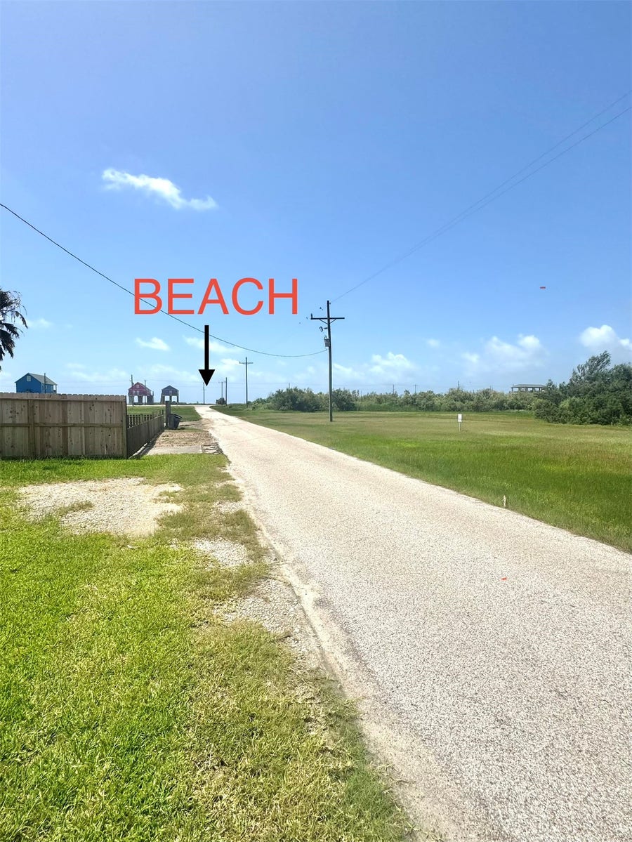 Property photo for 1048 Blacks Slip, Gilchrist, TX
