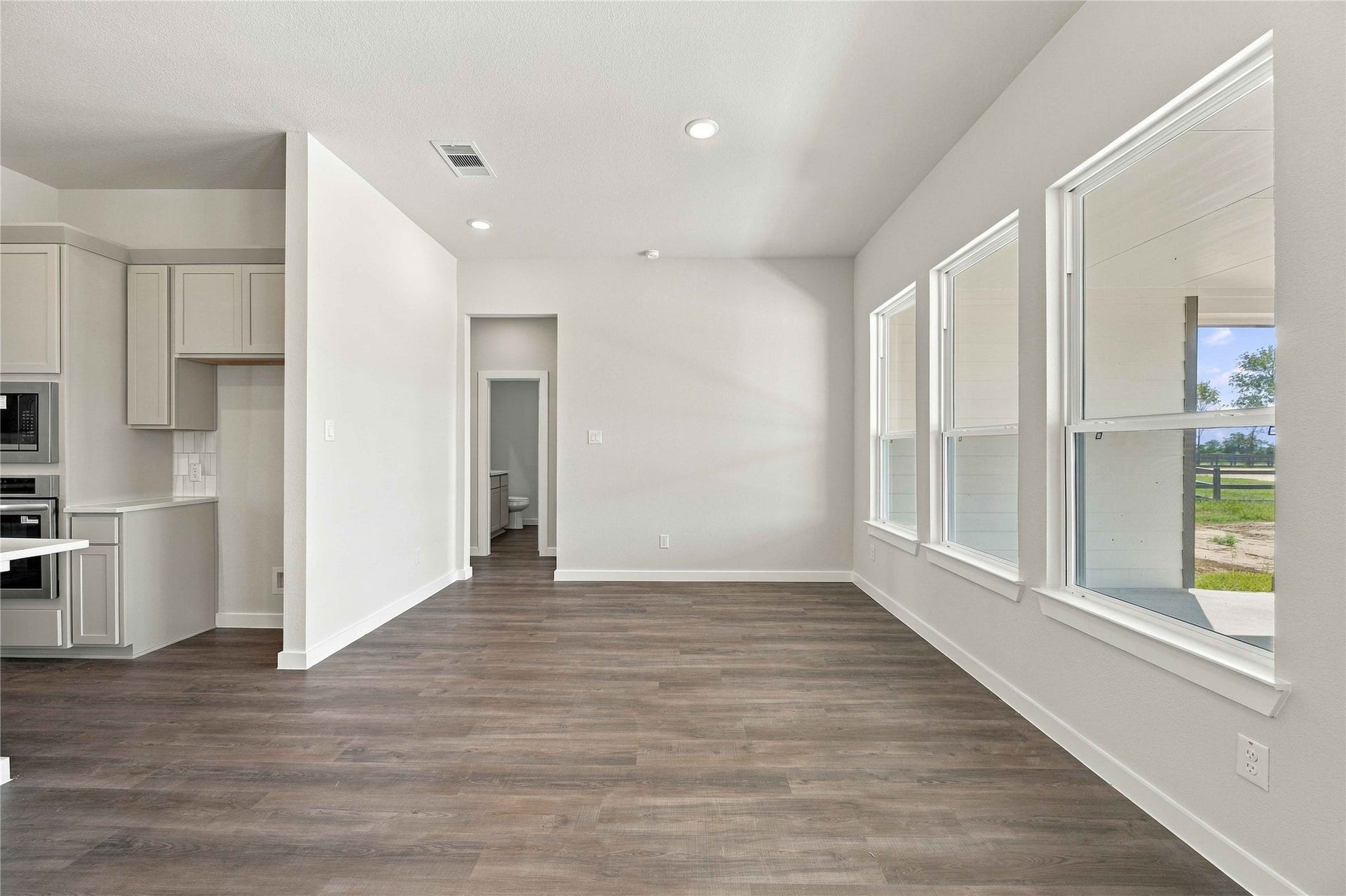 1338 Westfork Drive, Sealy, TX 77474