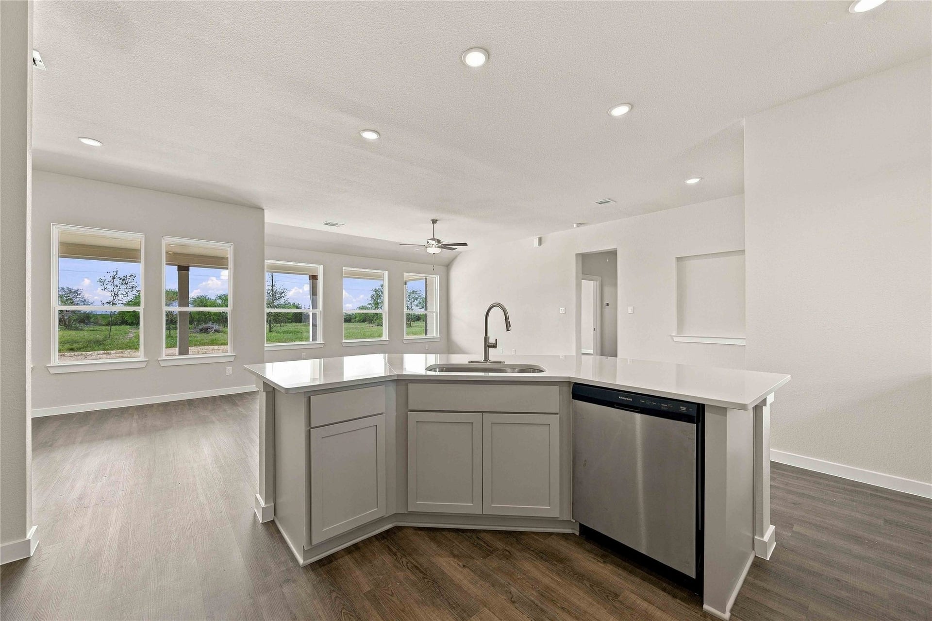 1338 Westfork Drive, Sealy, TX 77474
