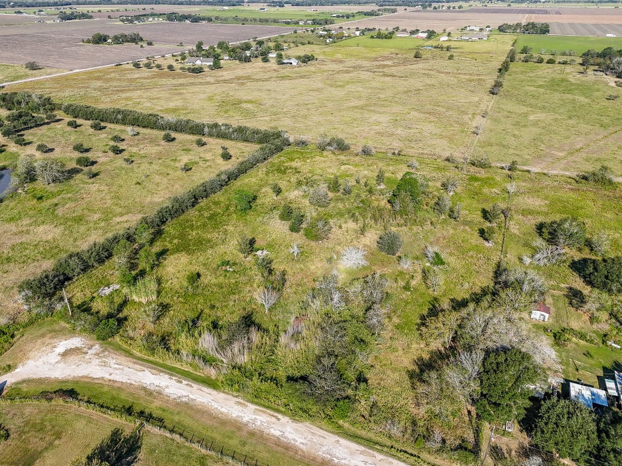 Property photo for 9810 E Creek Bend Drive, Needville, TX