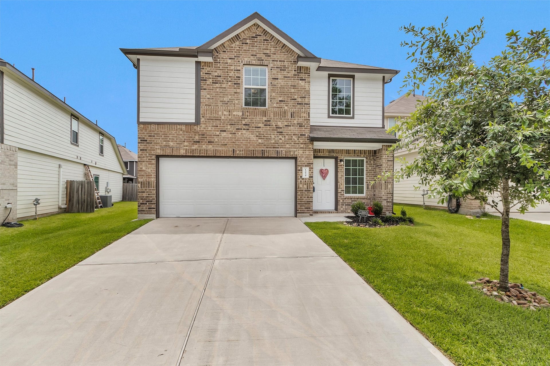 13534 Luke Prairie Court, Willis, TX 77378 Super cute two story home located in the heart of Willis. LOW TAXES! NO MUD!