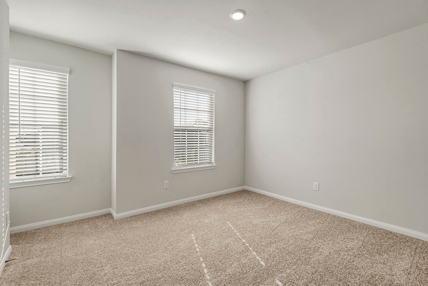 8320 Sunberry Shadow Drive, Houston, TX 77016 8320 Sunberry Shadow Drive, Houston, TX 77016
