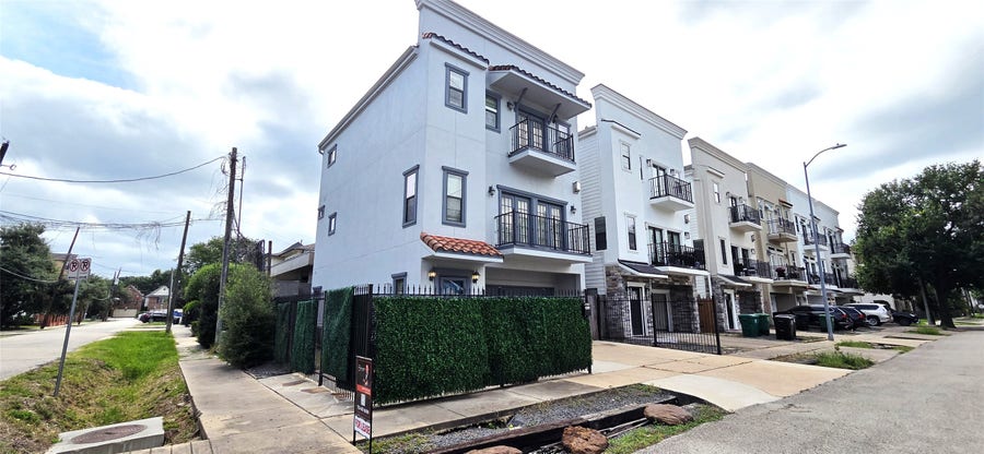 Property photo for 1624 Utah Street, Houston, TX