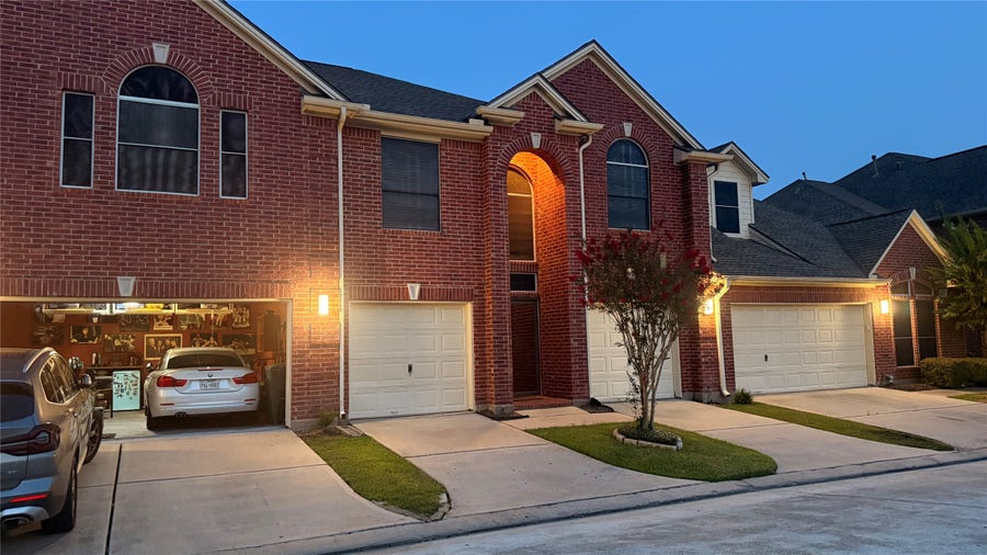 Property photo for 1408 S Friendswood Drive, #205, Friendswood, TX