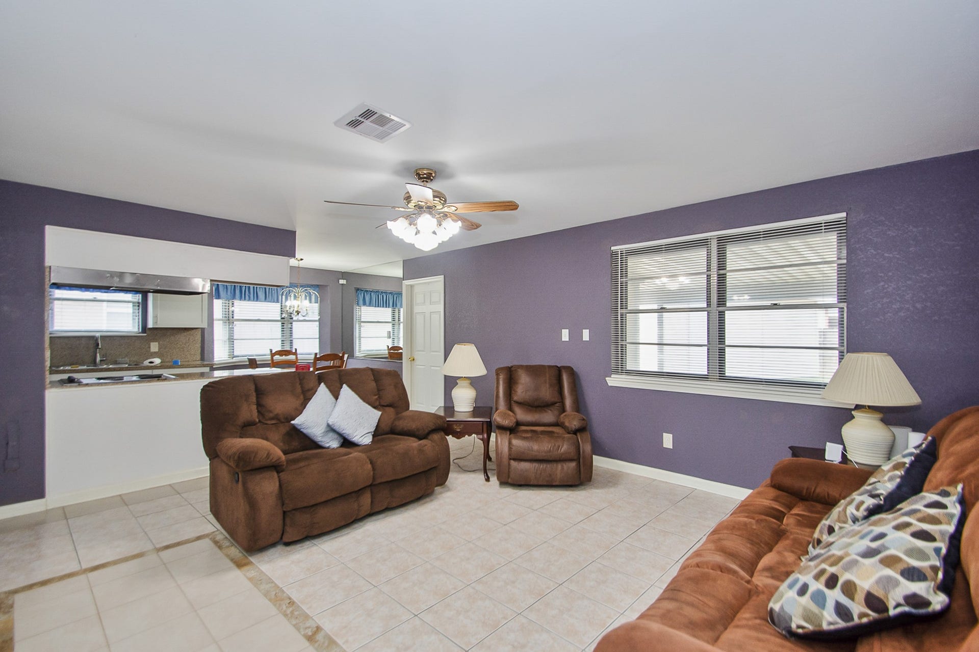 11003 Sageorchard Lane, Houston, TX 77089 Living Room