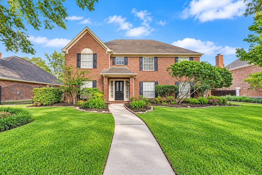 Property photo for 15110 Greenleaf Lane, Houston, TX