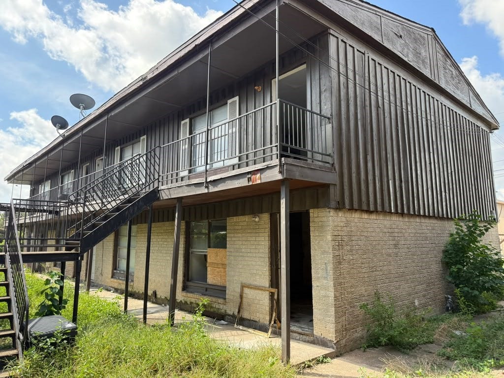 6636 Bellfort Street, Houston, TX 77087 6636 Bellfort Street, Houston, TX 77087