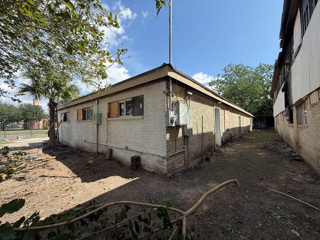 6636 Bellfort Street, Houston, TX 77087 6636 Bellfort Street, Houston, TX 77087