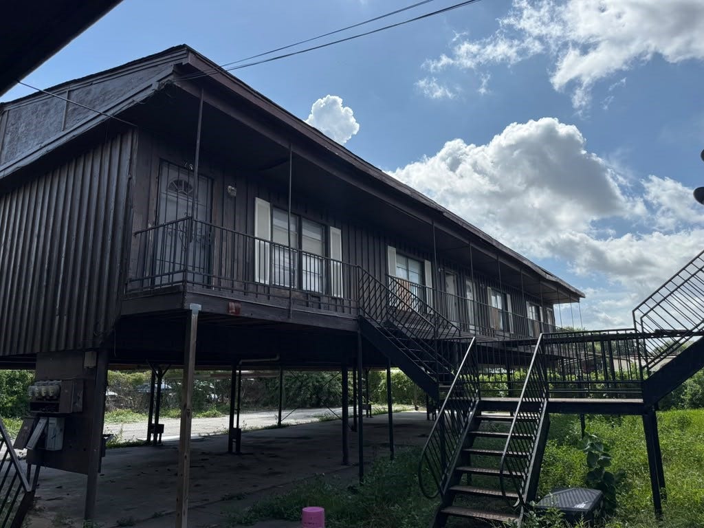 6636 Bellfort Street, Houston, TX 77087 6636 Bellfort Street, Houston, TX 77087