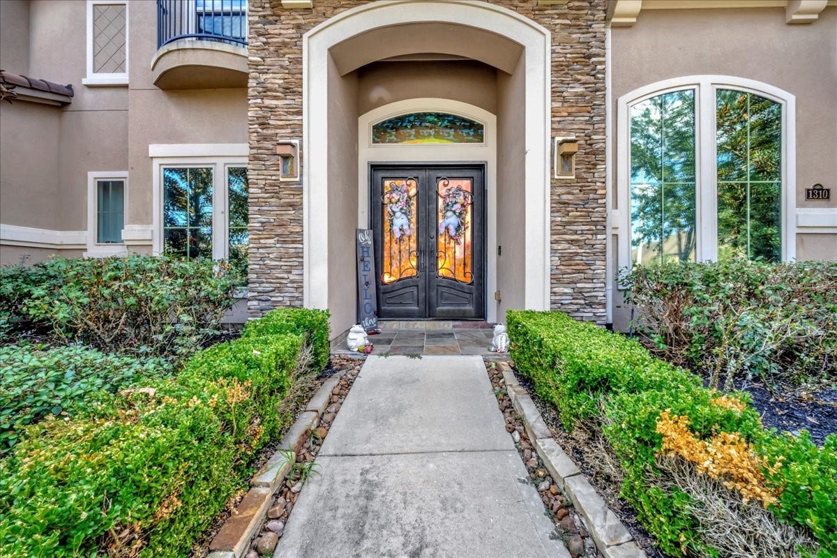 1310 Tamina Pass Lane, Friendswood, TX 77546 1310 Tamina Pass Lane, Friendswood, TX 77546