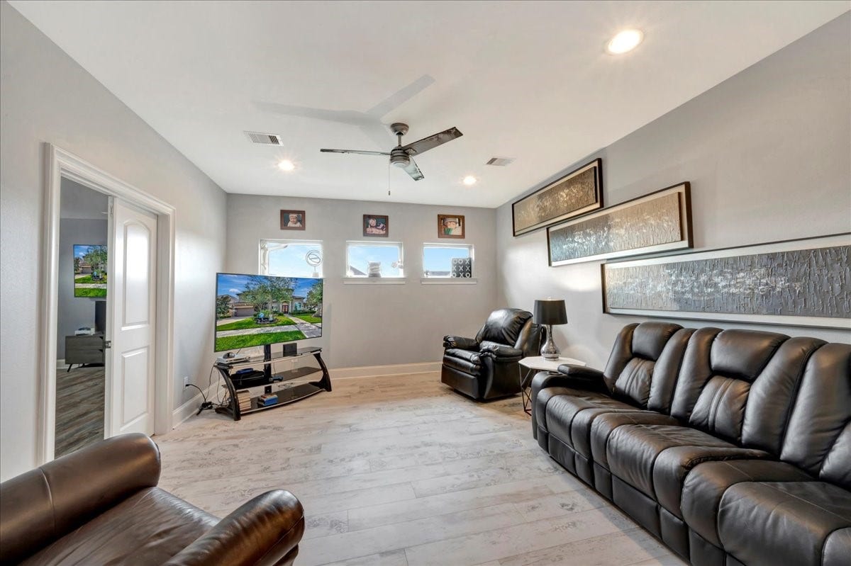 1310 Tamina Pass Lane, Friendswood, TX 77546 1310 Tamina Pass Lane, Friendswood, TX 77546