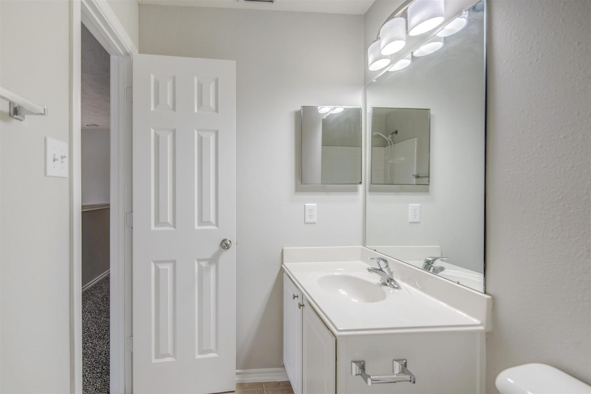 58 S Burberry Park Circle, The Woodlands, TX 77382 58 S Burberry Park Circle, The Woodlands, TX 77382