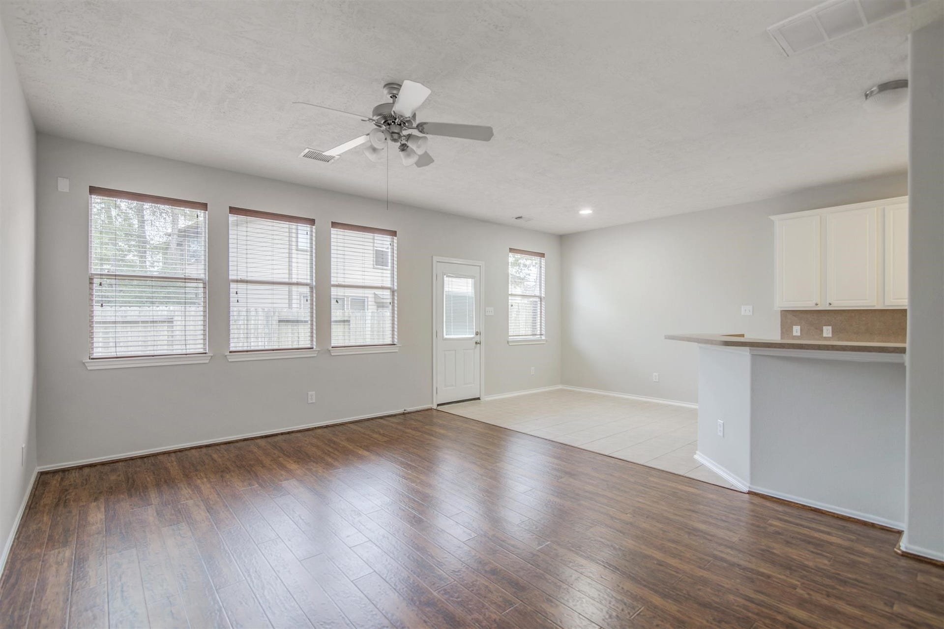 58 S Burberry Park Circle, The Woodlands, TX 77382 58 S Burberry Park Circle, The Woodlands, TX 77382