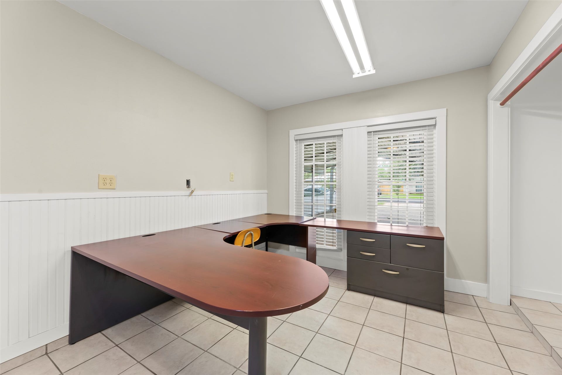 3419 Beasley Avenue, Needville, TX 77461 Office space