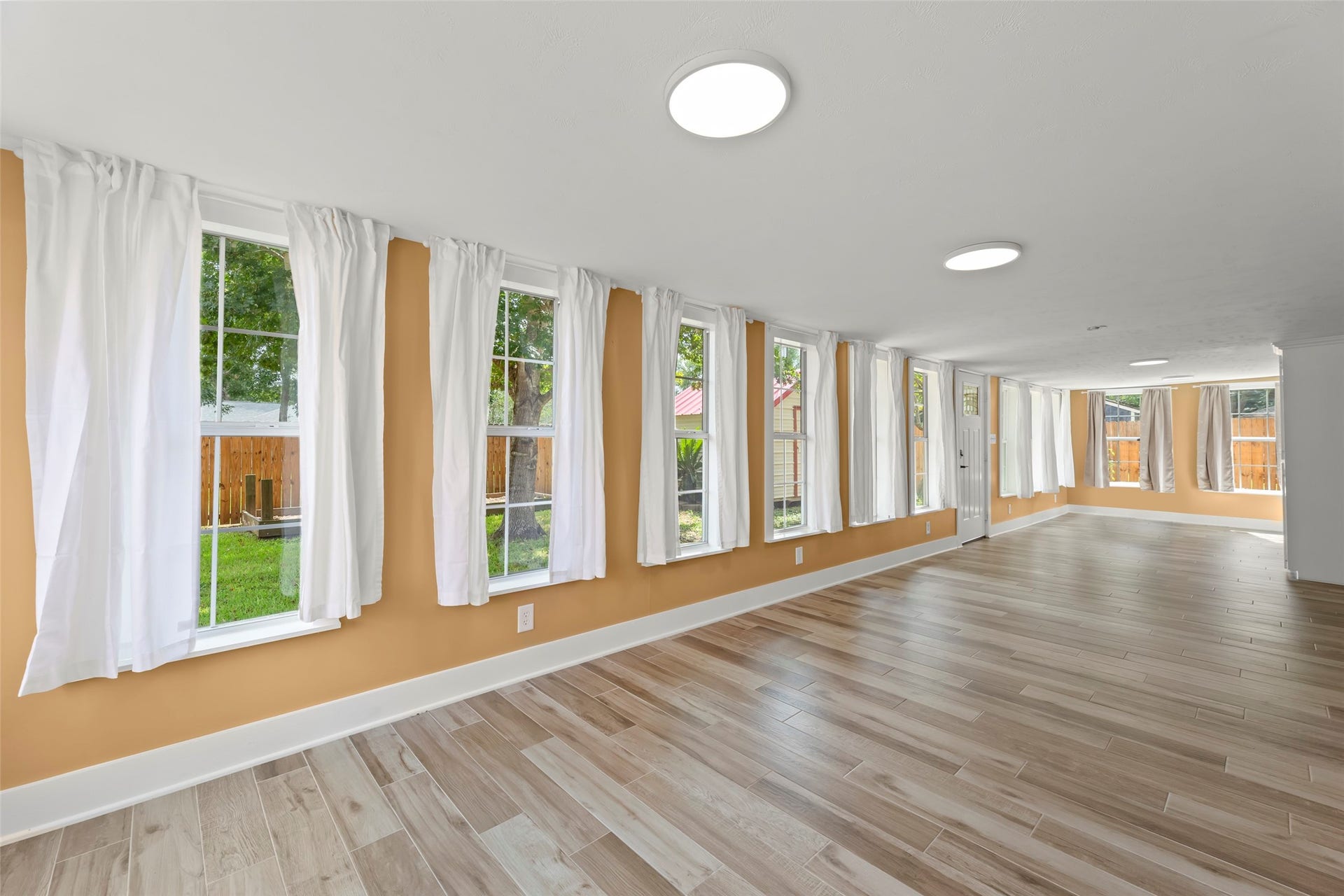 3419 Beasley Avenue, Needville, TX 77461 Tons of windows in the sunroom