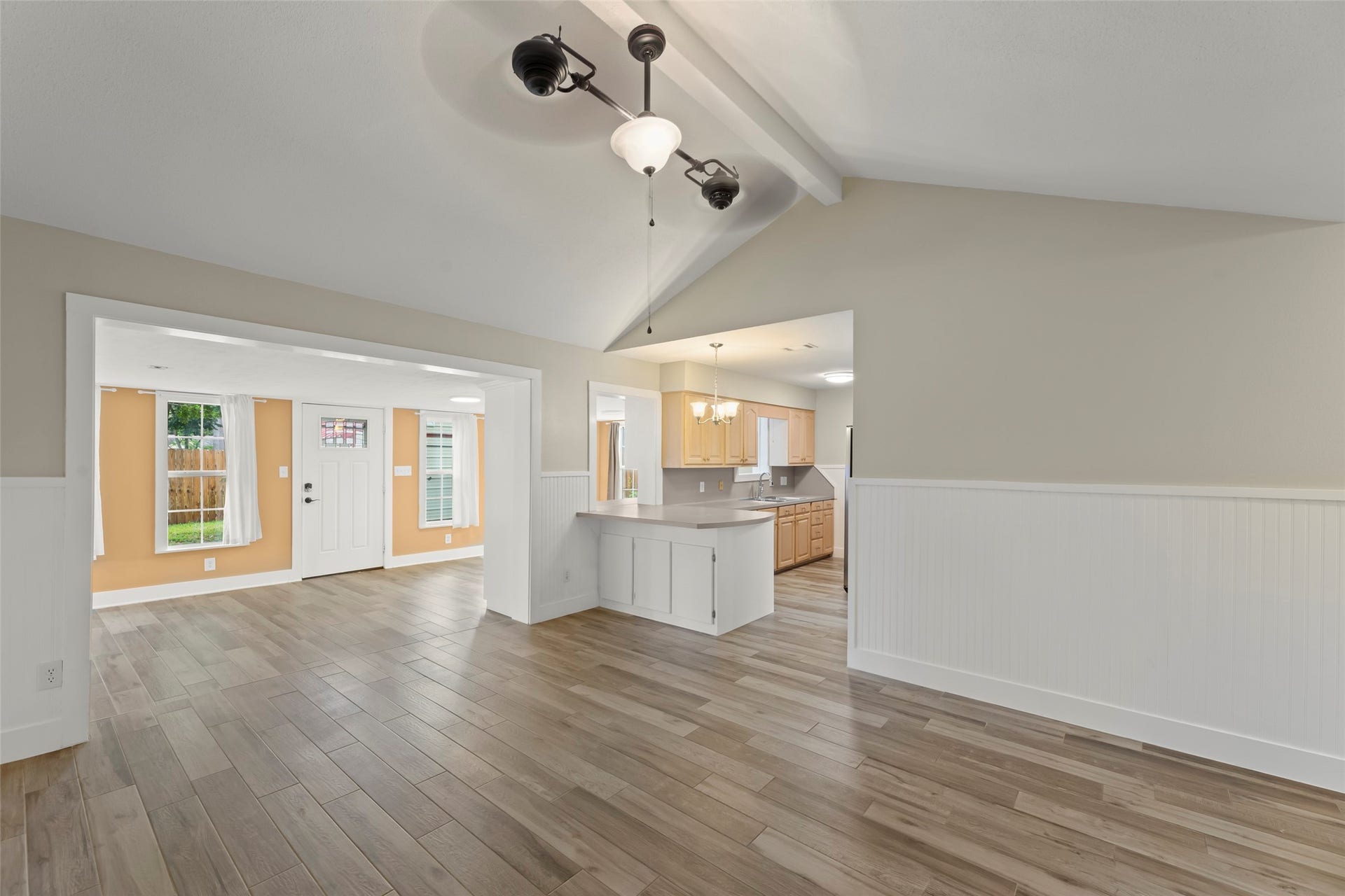 3419 Beasley Avenue, Needville, TX 77461 Dining